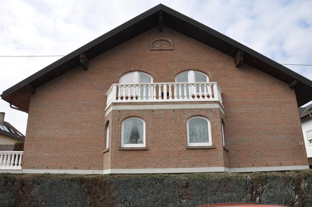 Gaestehaus Ullmannshof Kirchheim am Neckar エクステリア 写真
